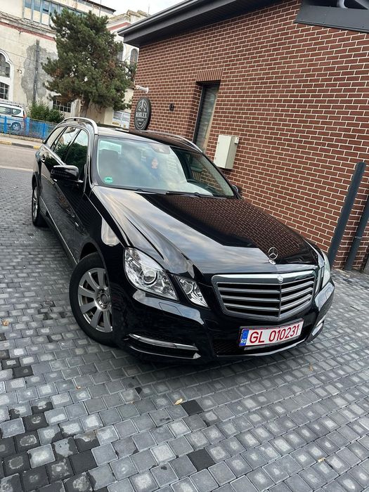 MERCEDES-BENZ E-Class 0 — imagine 3