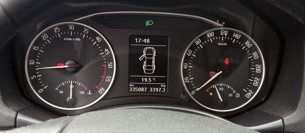 SKODA Octavia 2012 — imagine 5