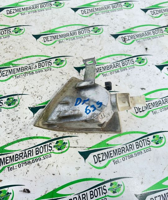 Lampa semnalizare fata dreapta Skoda Octavia prima generatie