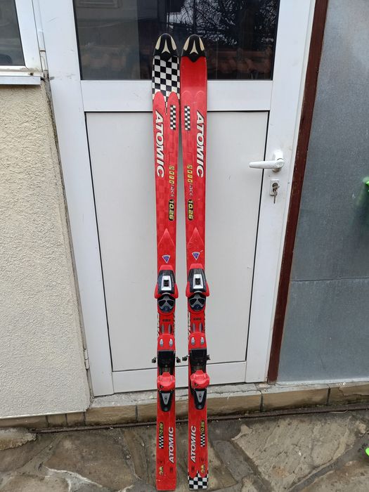 Ски ; обувки номер 38