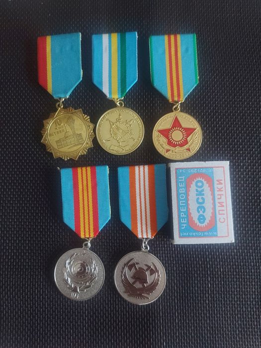 Значки  знаки Казахстана.