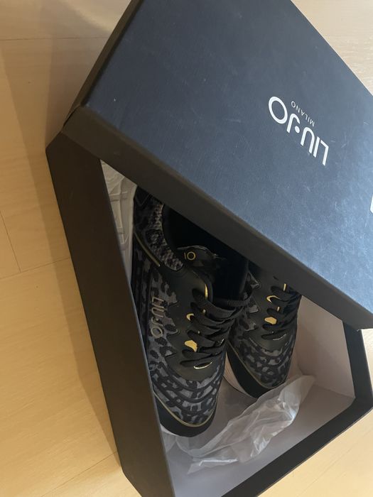 Сникърси Liu Jo нови