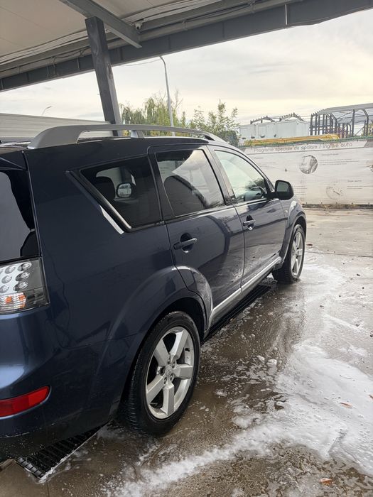 mitsubishi outlander 2008