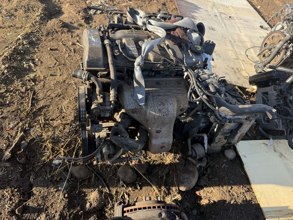 Двигатель на Mazda cronos 2.0 литра FS трамблерный