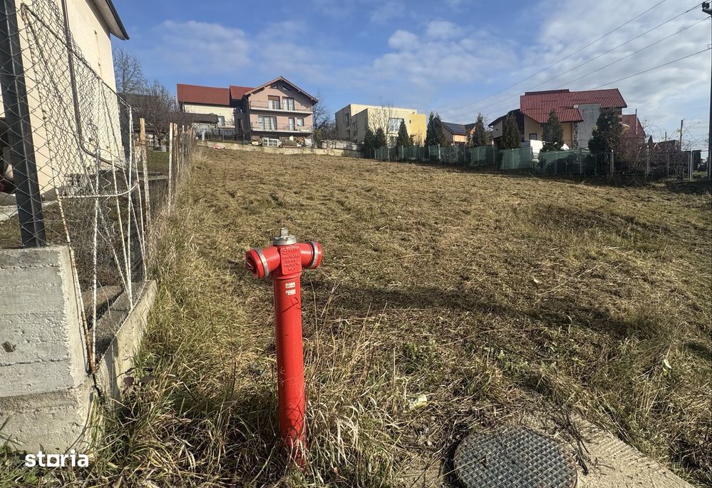 Teren 800 mp cu utilitati si autorizatie de  constructie | Cluj
