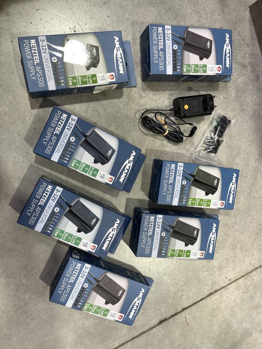 Incarcator universal Ansmann 3-12 v