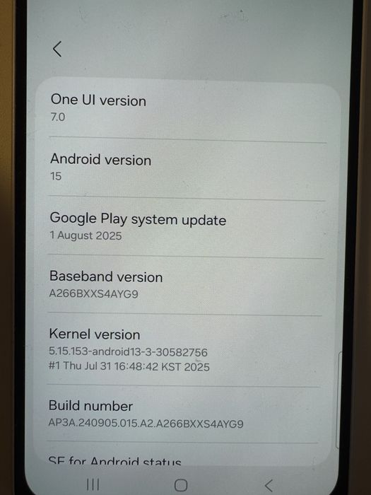 Бял почти нов Телефон Samsung A26