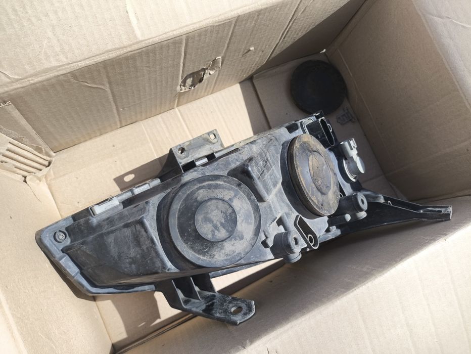 Фара Lada Kalina 1