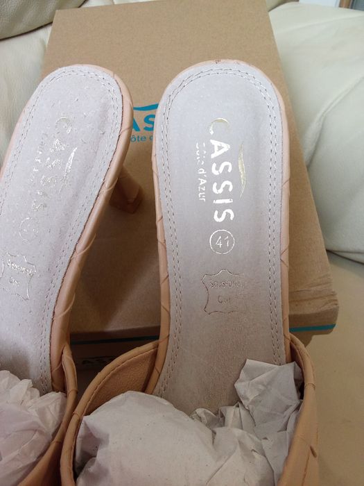 Дамски чехли на ток