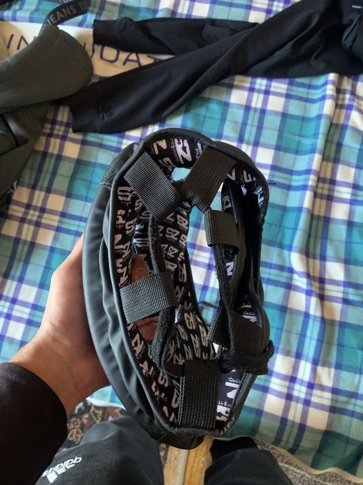 Боксьорска каска