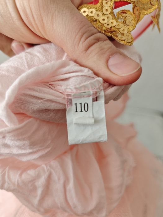 Платье с жилеткой и ободком