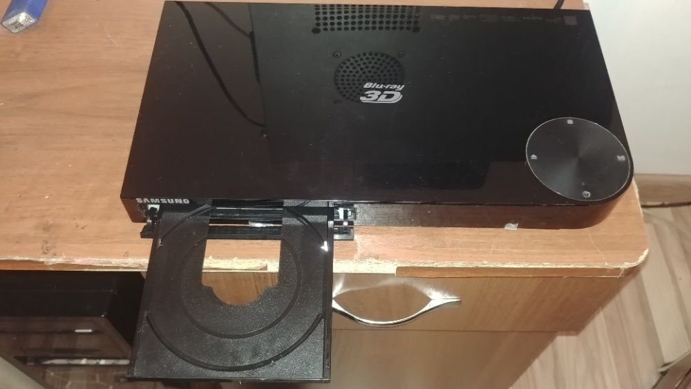 Blu-ray-плеер Samsung BD-F5500 (SMART TV)