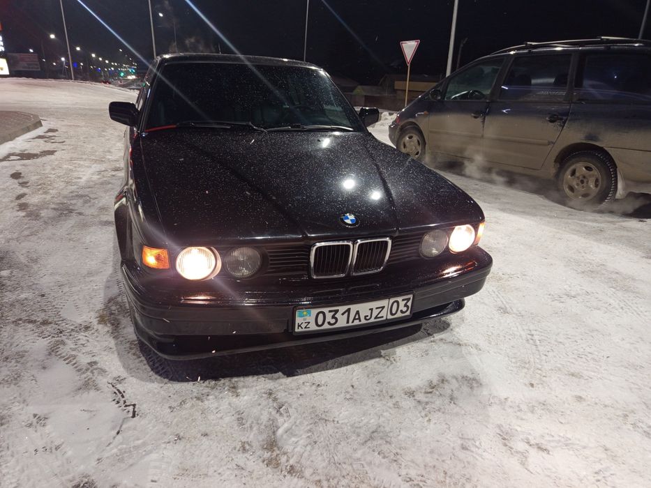 Продам Bmw 7 e32
