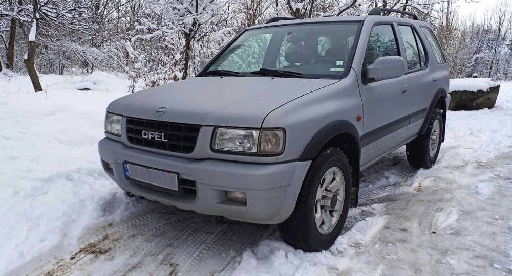 Opel Frontera Бензин