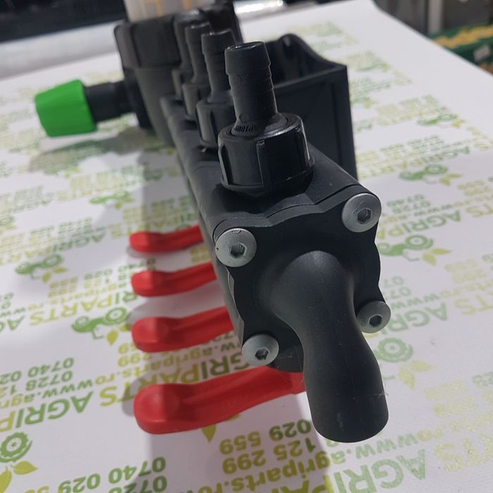 Distribuitor erbicidat cu filtru 4 canale