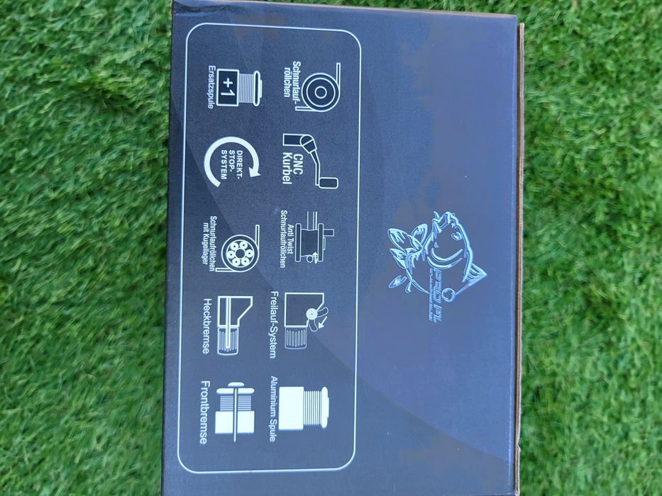 Въдици FL Ultra Team Carp +макари   Black  Force  8000