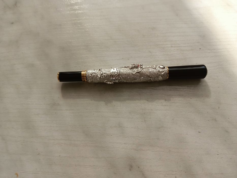 Продаи Перьевую ручку