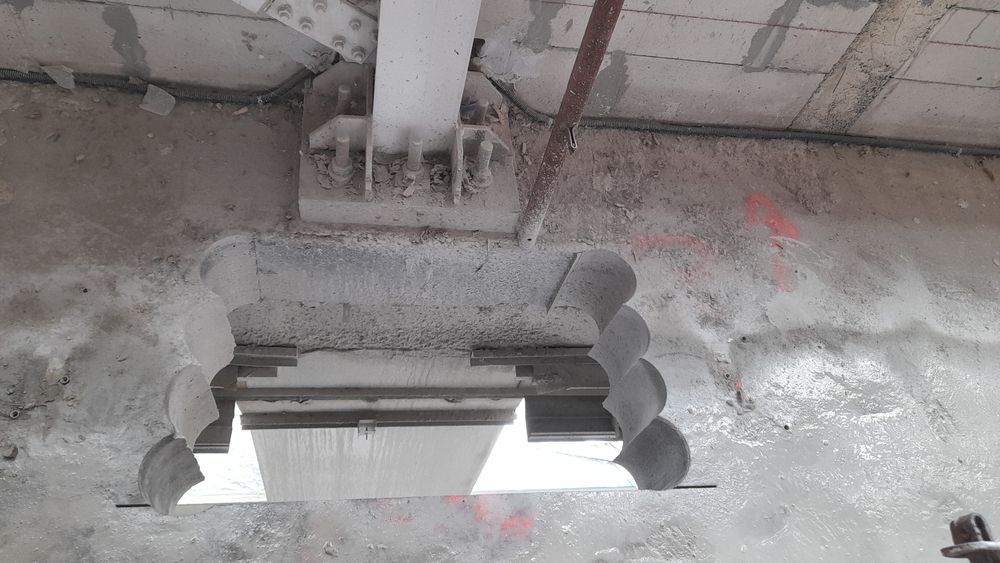 Taiere/Carotare pereți beton armat(gauri hote,taiere peripeții)