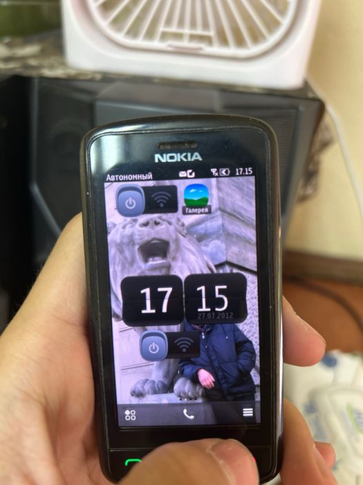 Продам nokia C6-01