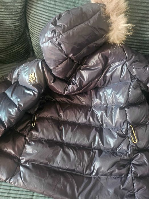 Пухено дамско яке Moncler