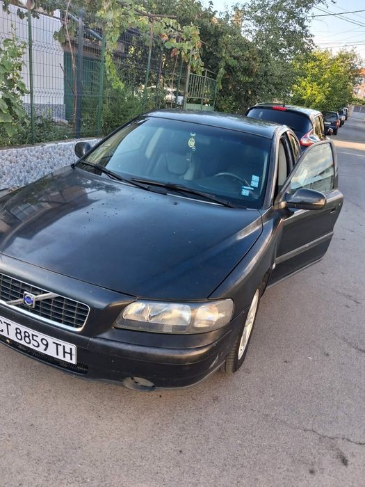 VOLVO  S60   163к.с.