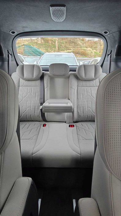 ZEEKR 009 miniven KIA, Voyah, BYD o'rniga