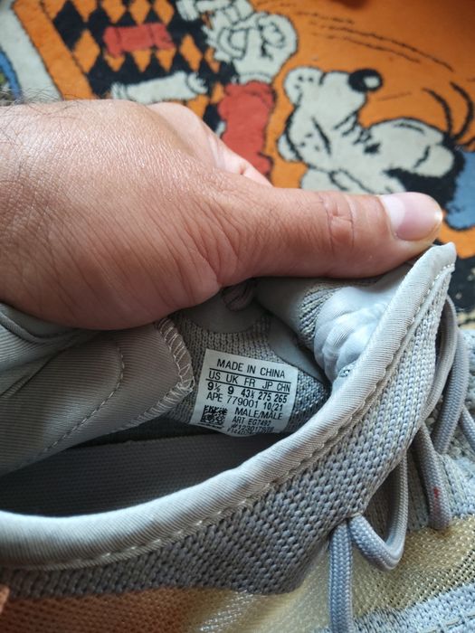 Adidas Yeezy Boost 350 V2 Tail Light  маратонки