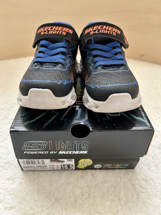 Детски светещи маратонки Skechers 27 номер