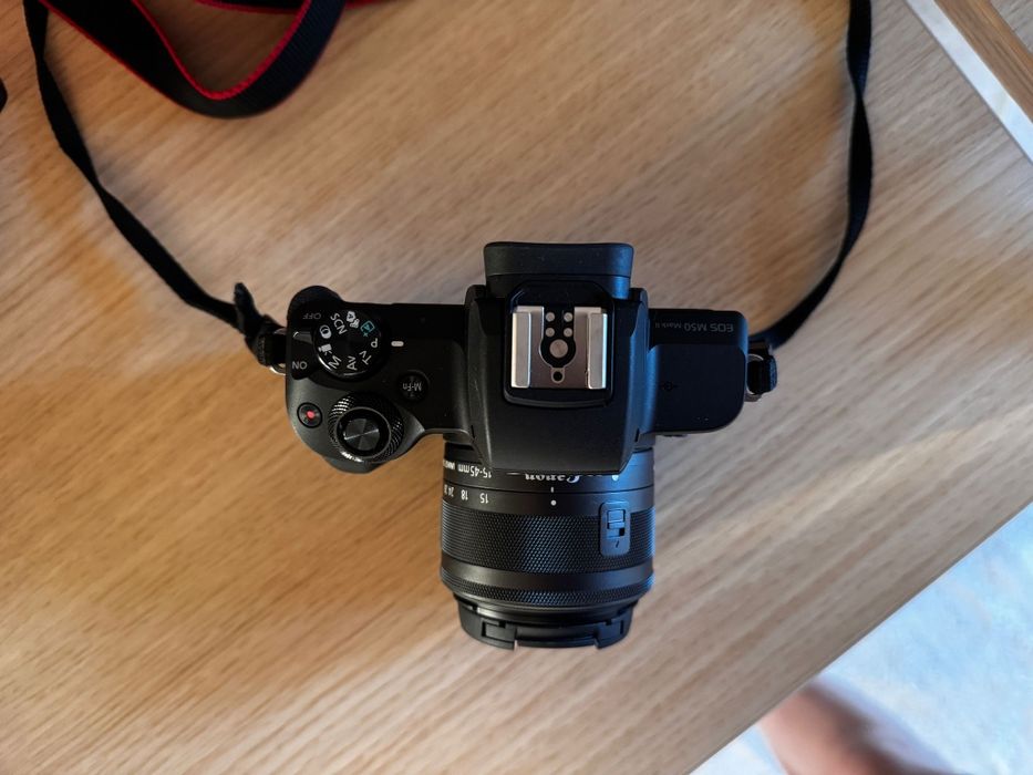 Canon EOS M50 Mark II – aproape nou + geanta cadou