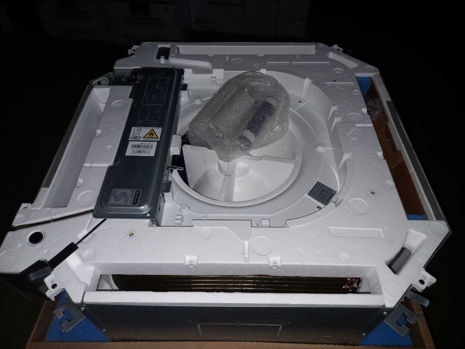 Кассетный Кондиционер Midea Kita-60 Инвертор / Гарантия / Доставка