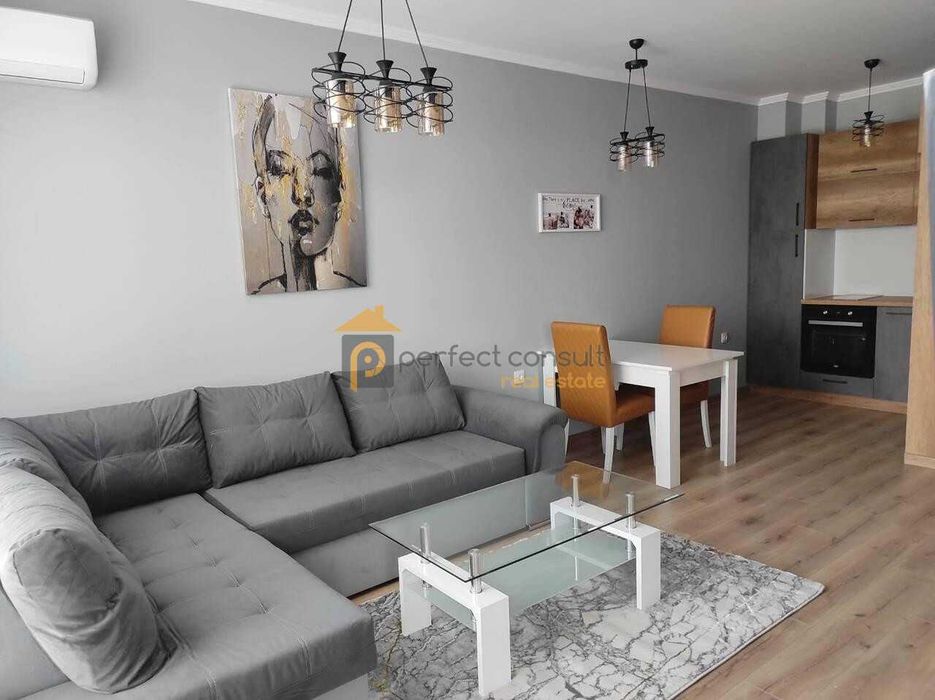 Двустаен апартамент в Смирненски