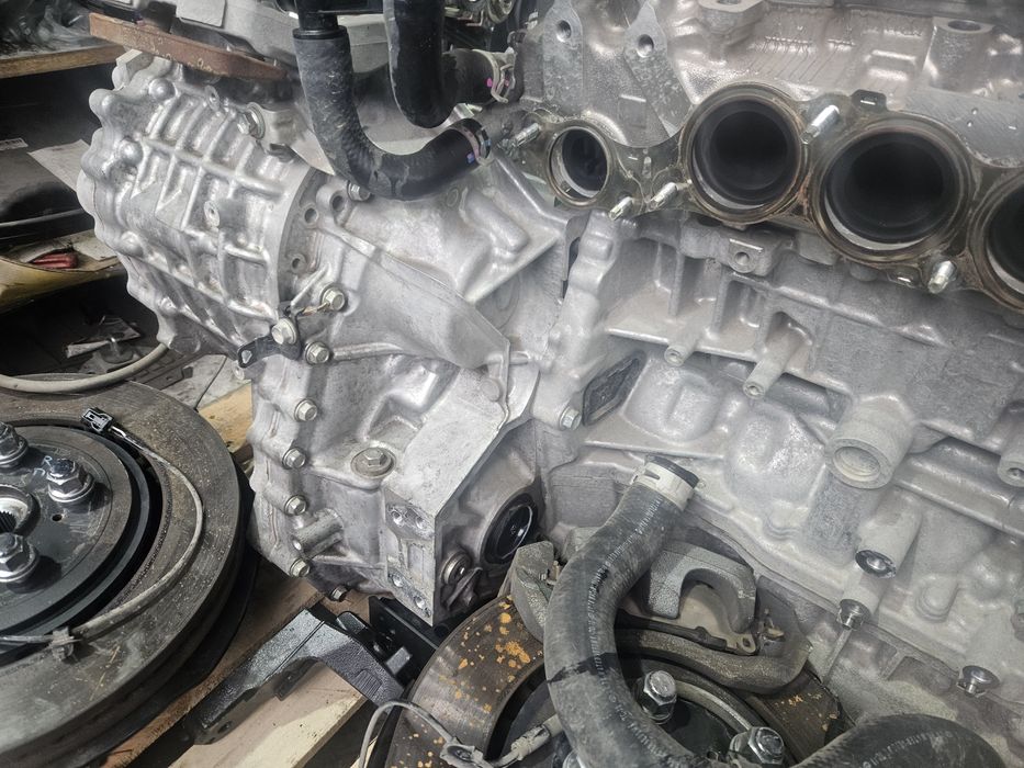 Скоростна кутия за Toyota Rav4 2.5i plug-in