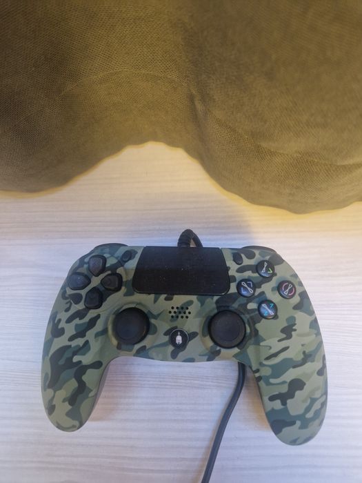 джойстик за компютър