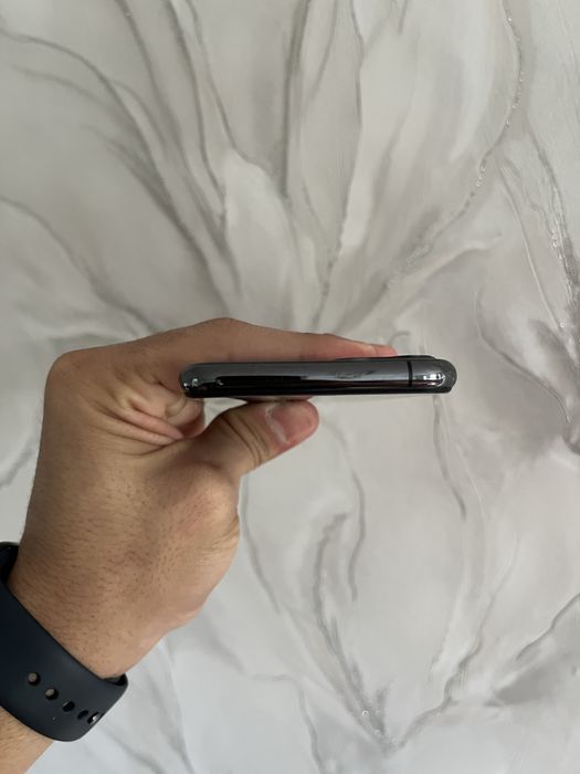 Продам iPhone 11 pro 64gb в идеальном состоянии