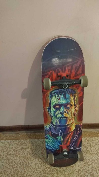 скейтборд спортивный