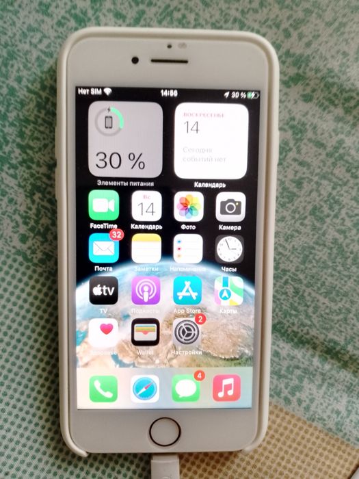 Айфон IPhone 8 .