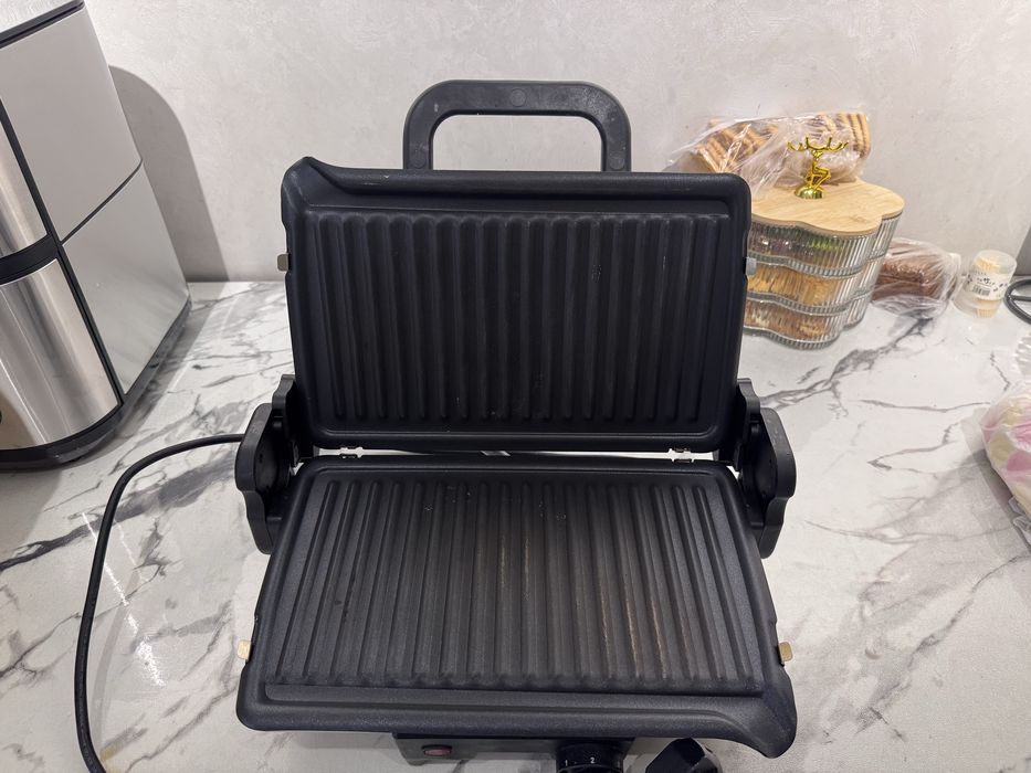 Продам гриль грильница Tefal
