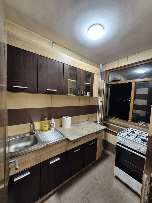 Inchiriez garsoniera