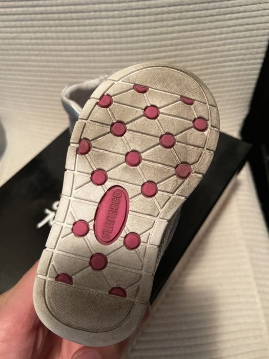 Продам обувь