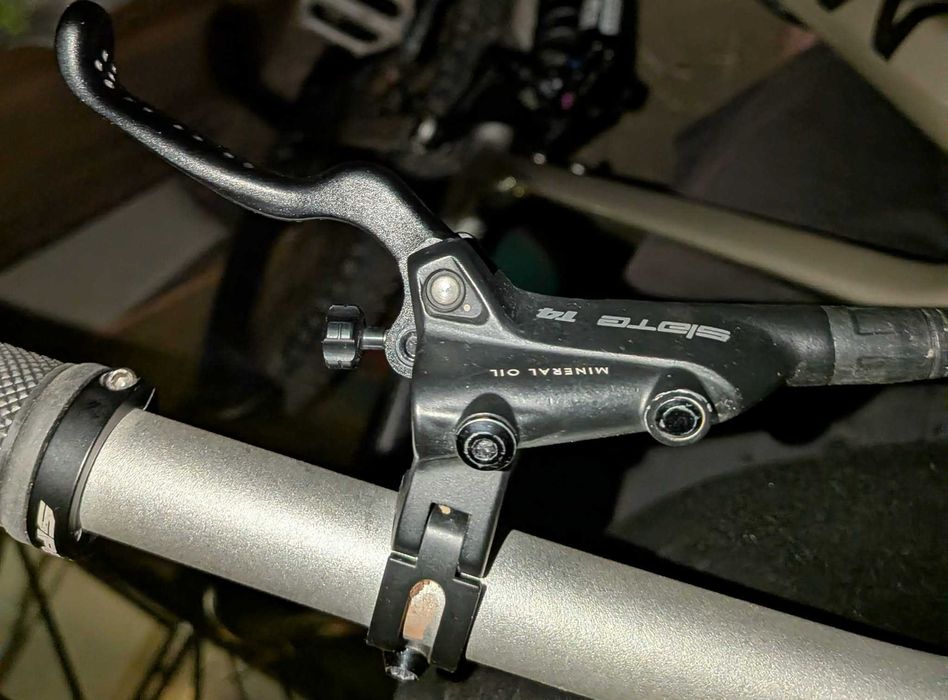 Предни спирачки Shimano и TRP Slate + два диска 180мм