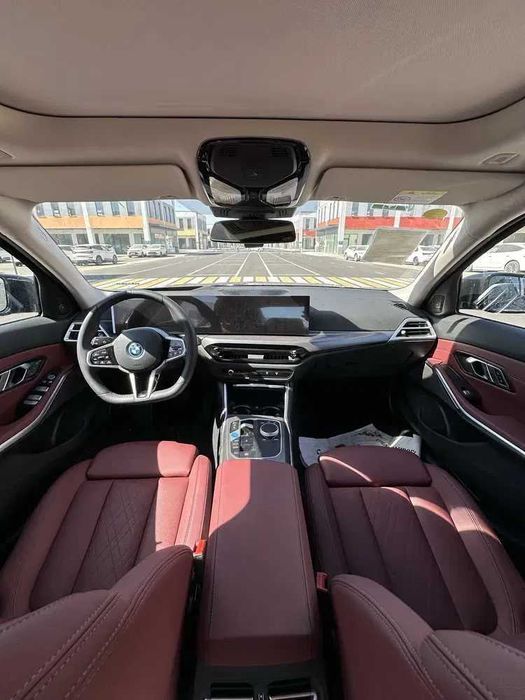 BMW i5 50L naqd va halol nasiya