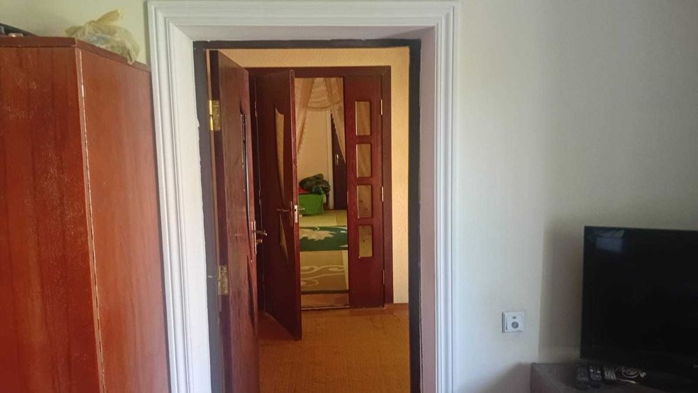 Buxoro shahri,Pozvushni 6 xona hovli sotiladi 7 sotix, 85 000$