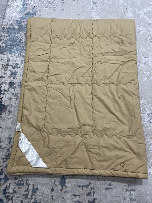 Продам одеяло верблюжье.