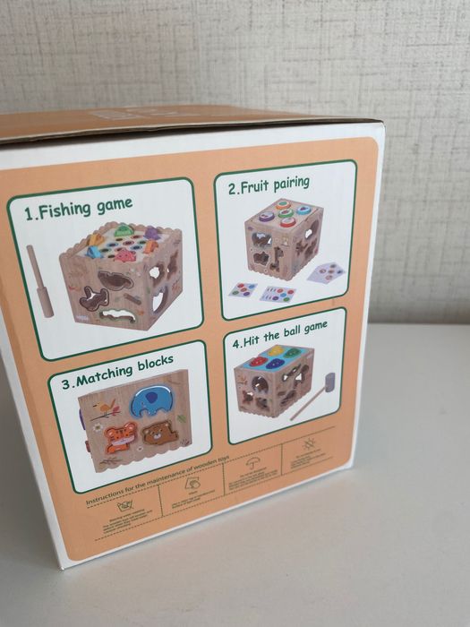 Сензорен дървен куб за двигателни умения - 8 в 1, монтесори