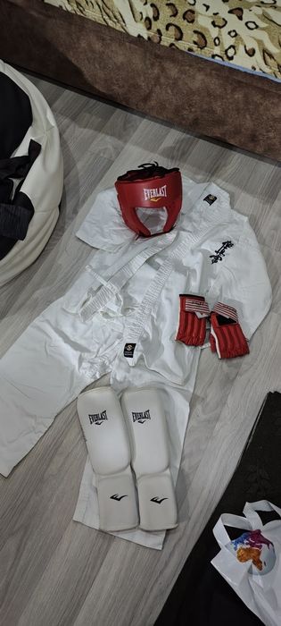 Продам оригинальное кимано