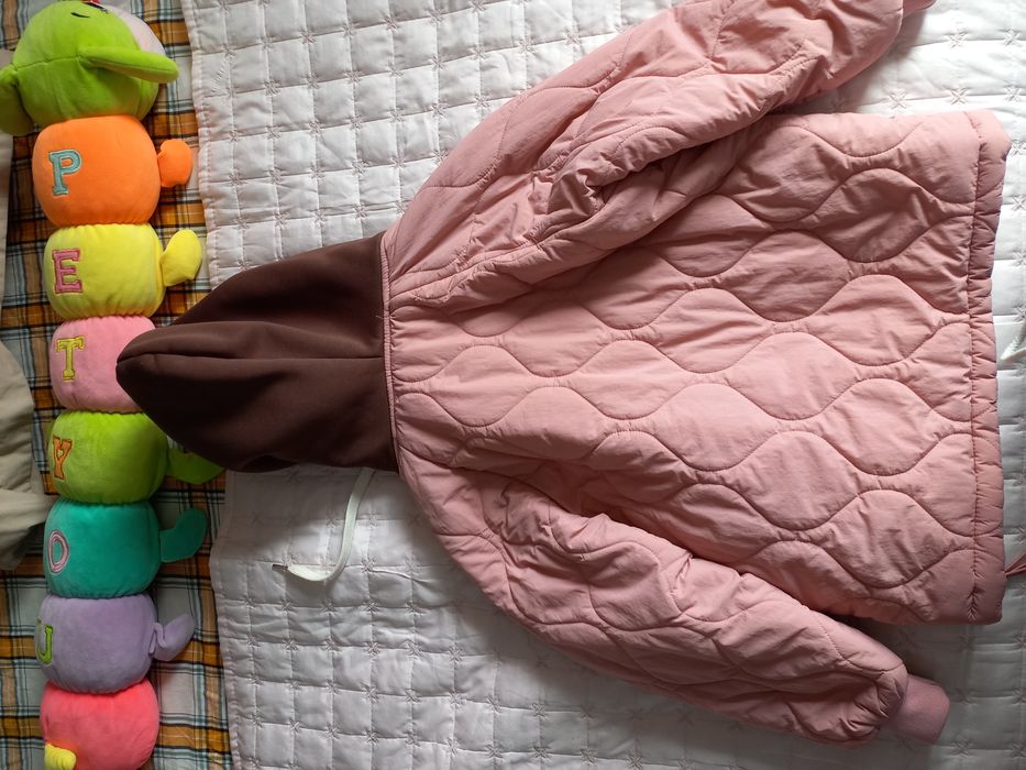 Продам Бомбер на девочку