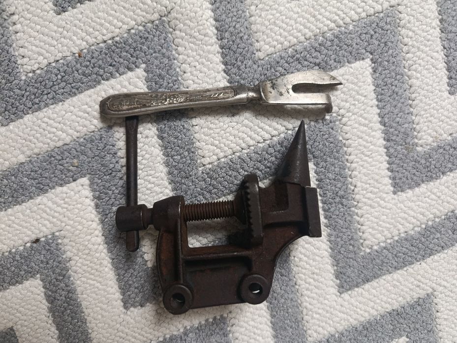 Мини наковальня редкая СССР