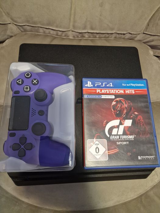 PlayStation 4 slim
