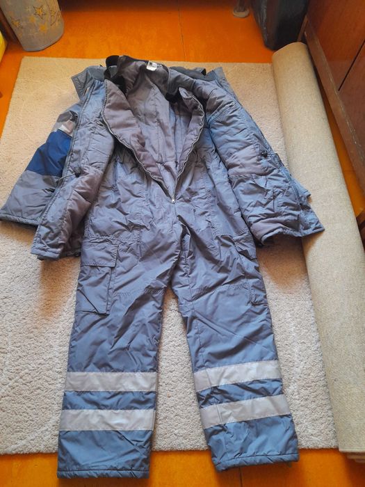 Утепленная куртка и комбинезон