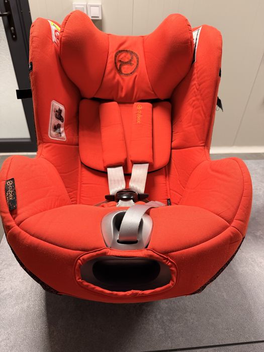 Столче за кола Cybex Sirona Z-isize + база